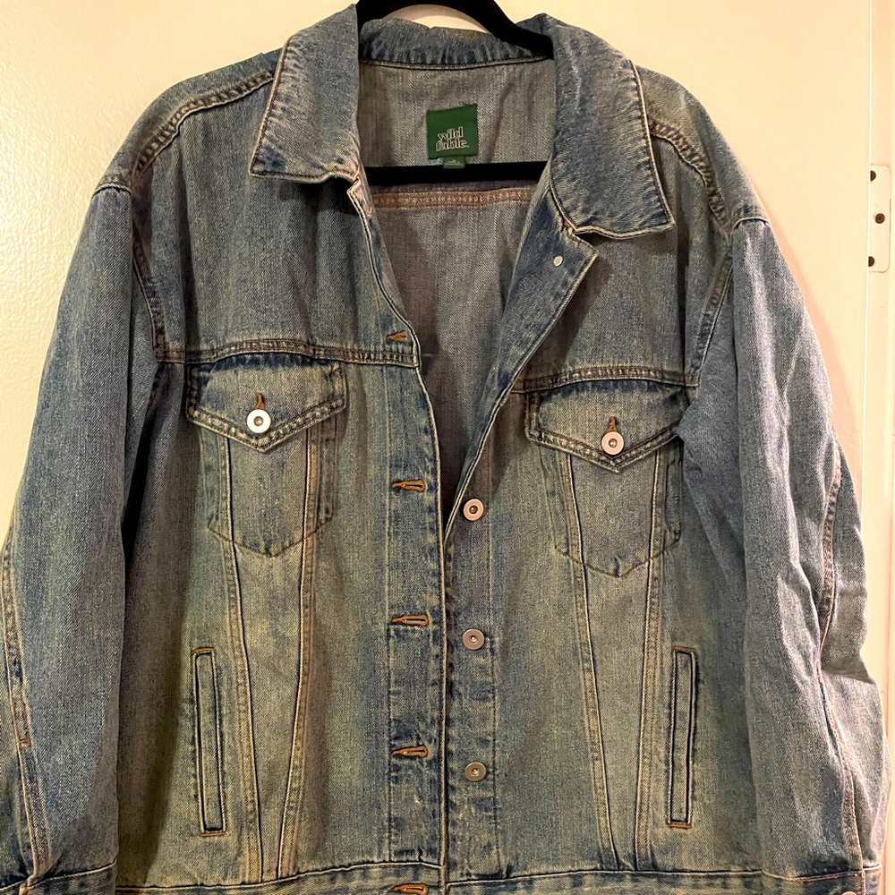 Trucker jean jacket